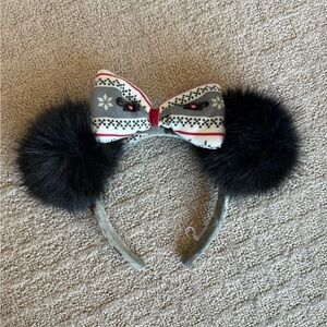 Disney 2018 holiday Christmas Minnie ears